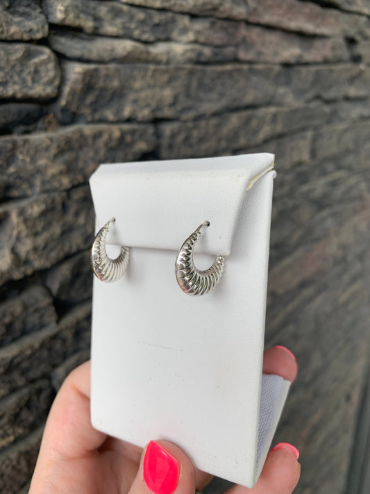 Sterling Silver Ribbed Hoops